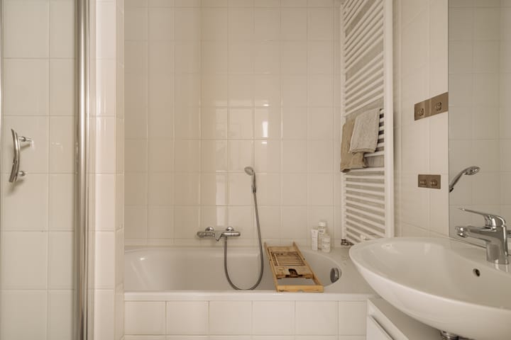 Foto 14 van Frederik Hendrikplantsoen 1-3