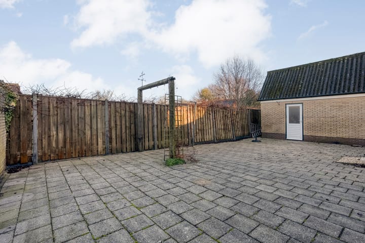 Foto 34 van Burgerzinstraat 1