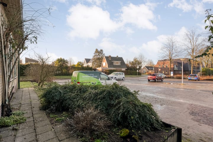 Foto 36 van Burgerzinstraat 1