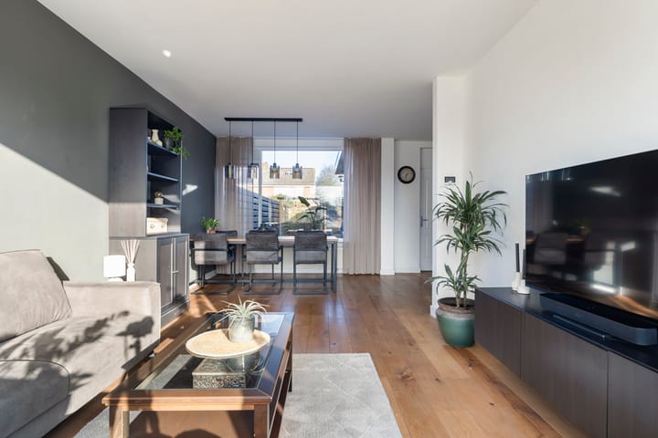 Foto 10 van Bindert Japiksstrjitte 9