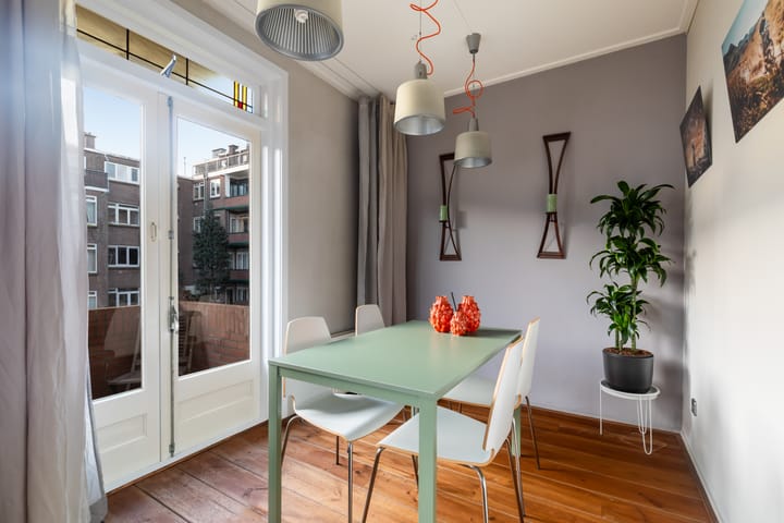 Photo 17 of Van Vlooswijkstraat 16-B