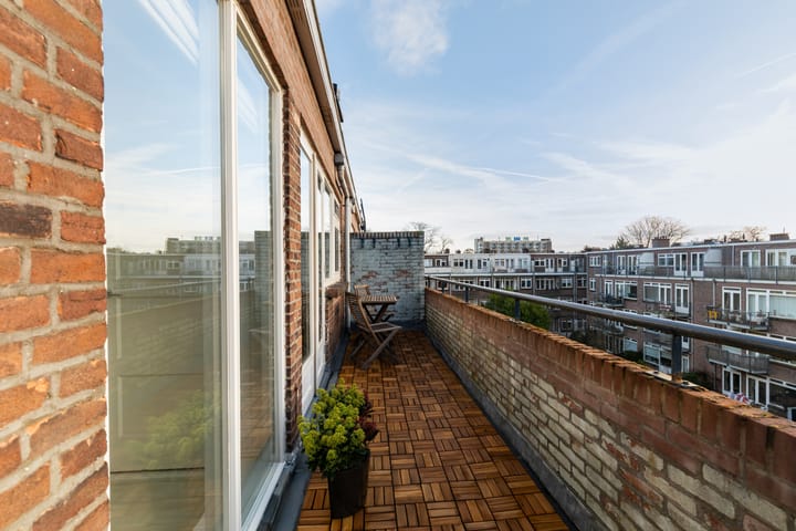 Photo 35 of Van Vlooswijkstraat 16-B