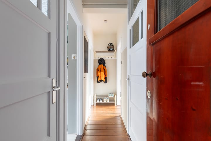 Photo 44 of Van Vlooswijkstraat 16-B