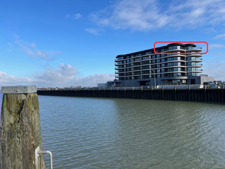 Foto 2 van Middenhavendam 12-601