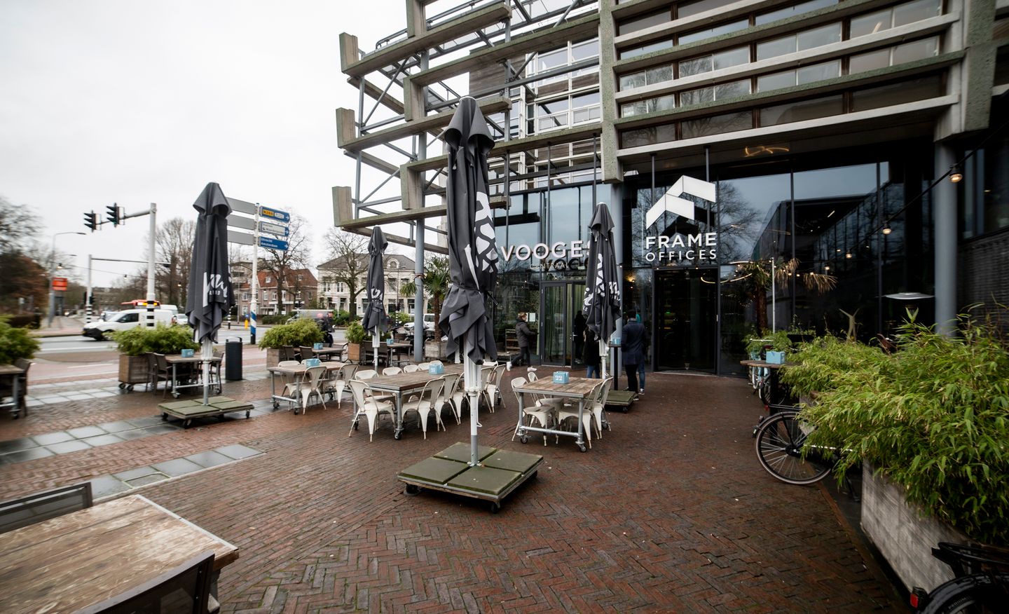 View photo 2 of Kennemerplein 6-14