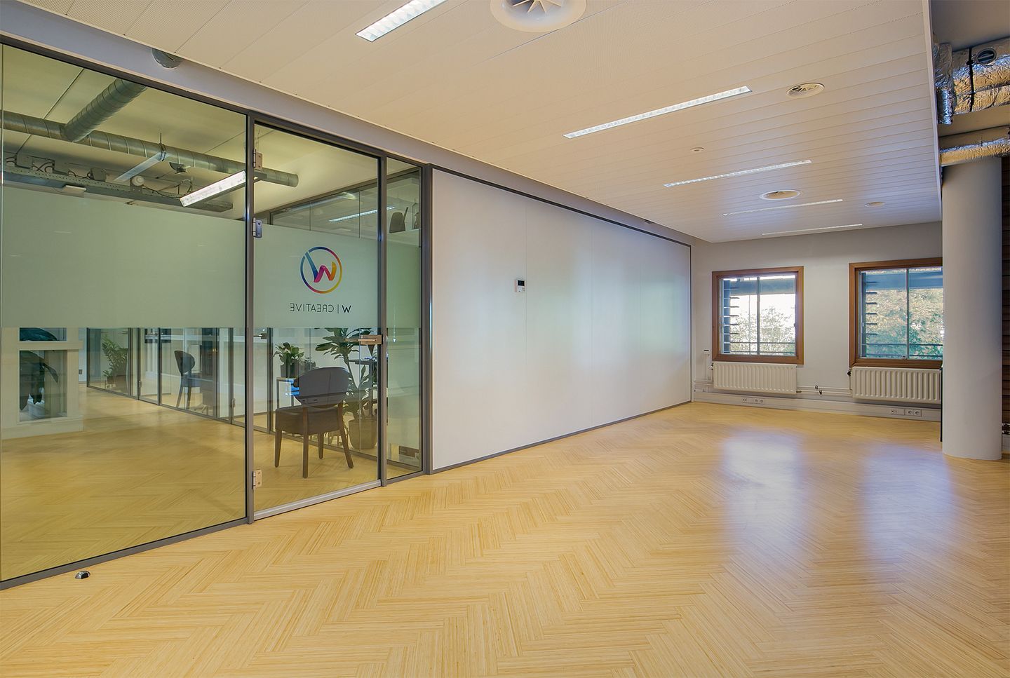 Bekijk foto 1 van Kennemerplein 6-14