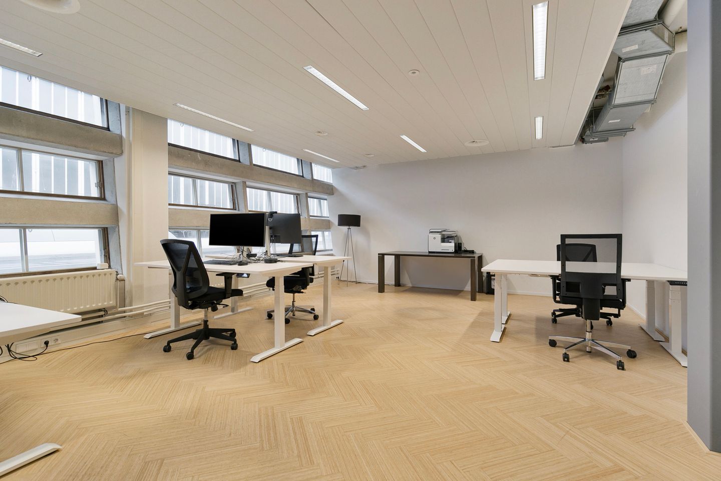 Bekijk foto 1 van Kennemerplein 6-14