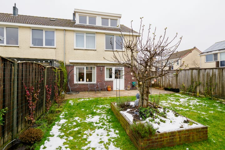 Foto 29 van Clematishof 65