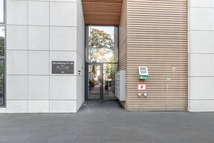 Foto 44 van Claus Sluterweg 249