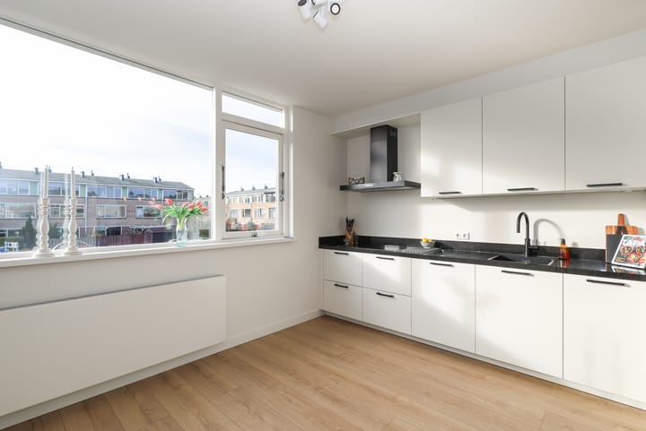 Photo 2 of Korvet 19