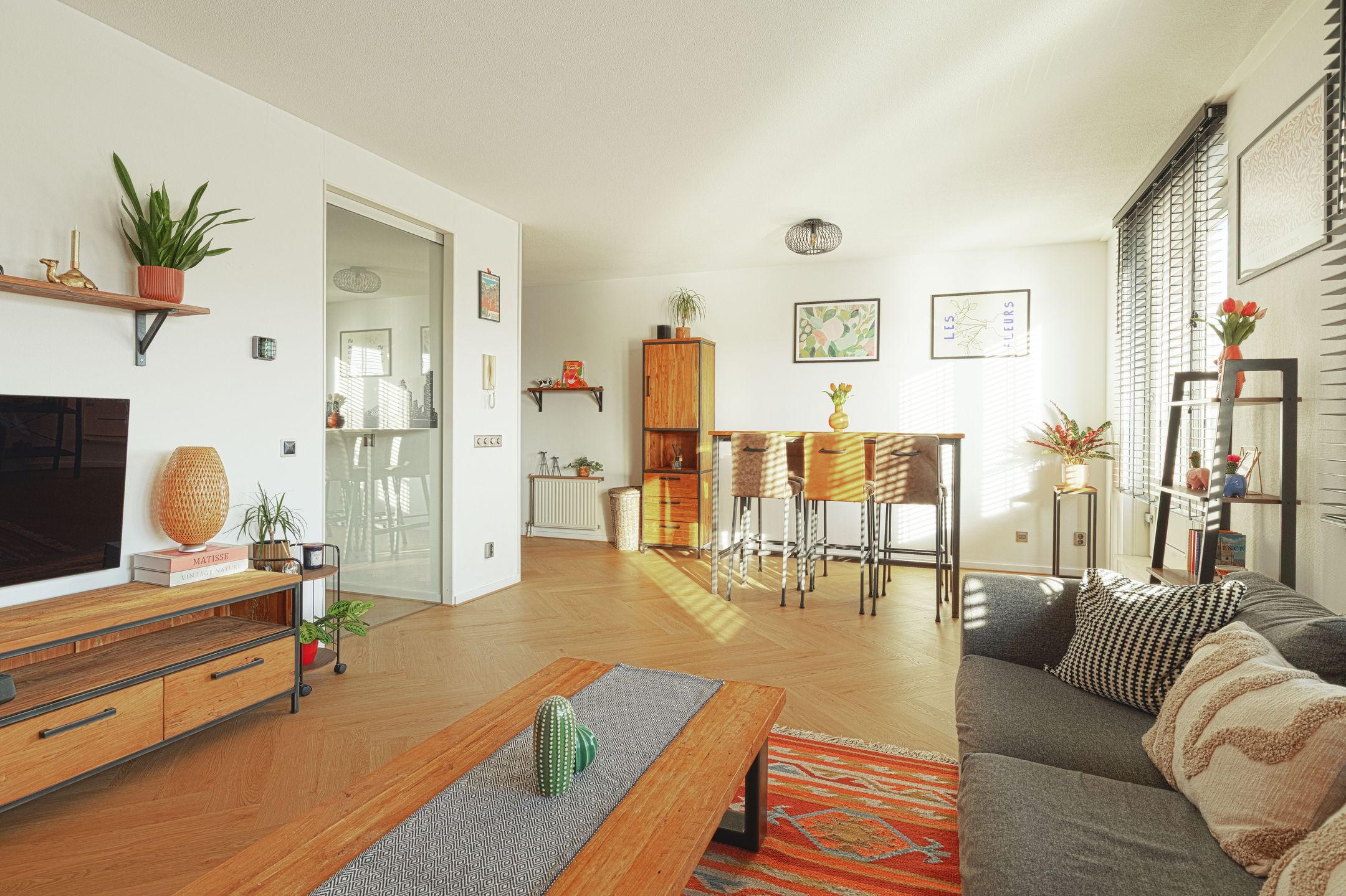 Foto 15 van Avenue Carré 203