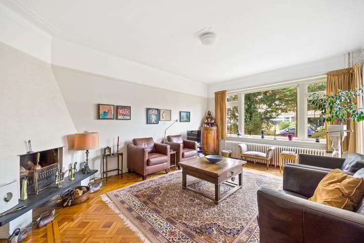 Foto 4 van Den Burghstraat 11