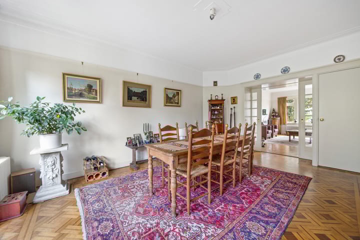 Foto 17 van Den Burghstraat 11