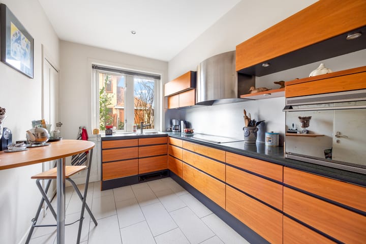 Foto 18 van Den Burghstraat 11