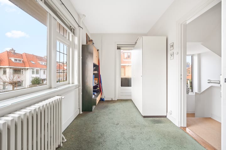 Foto 23 van Den Burghstraat 11