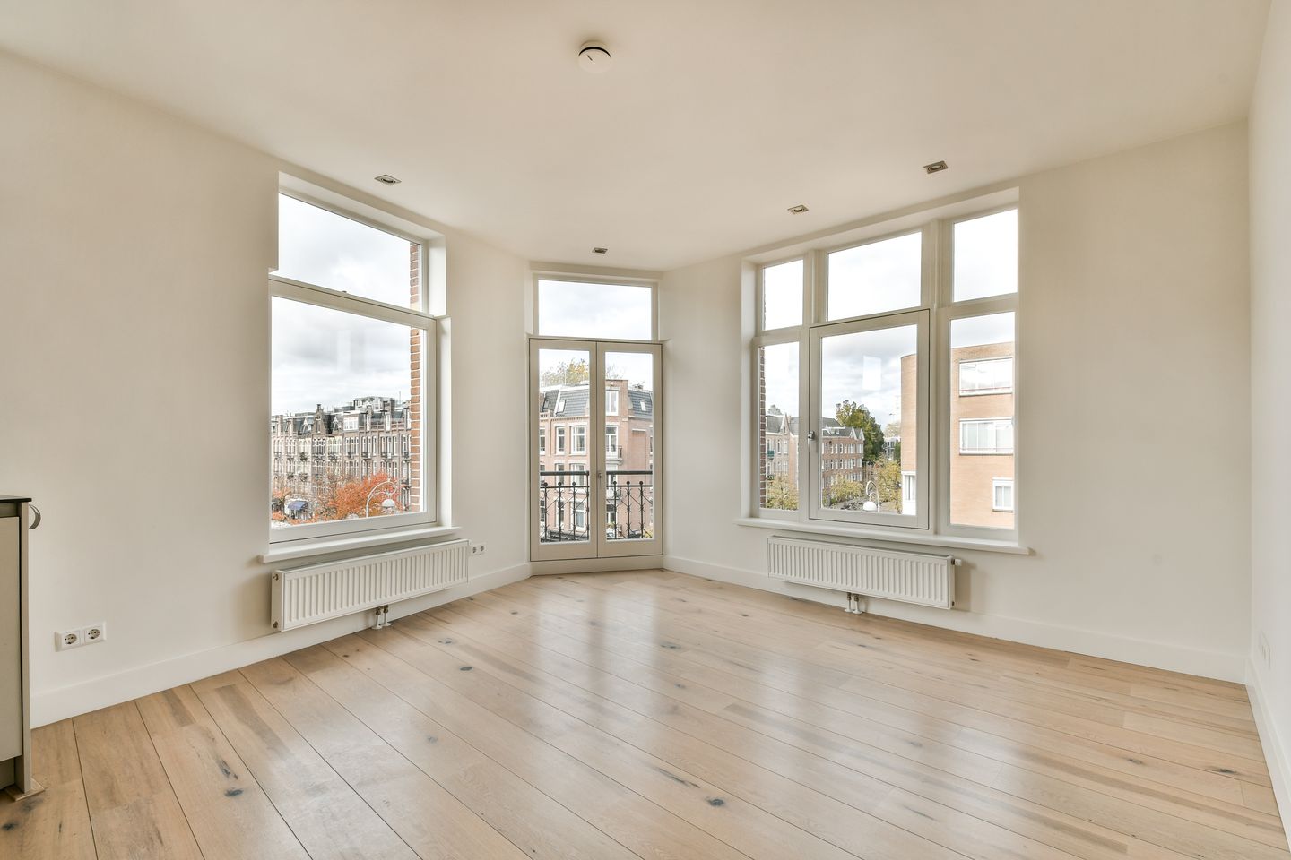 Photo 4 of Sumatrastraat 35-F