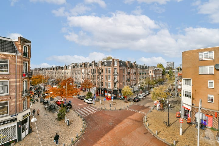 Photo 8 of Sumatrastraat 35-F