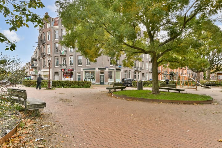 Photo 31 of Sumatrastraat 35-F