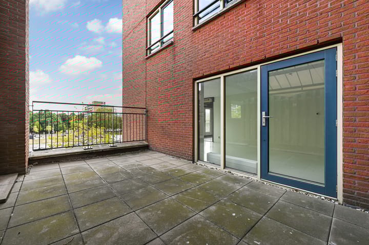 Photo 3 of Verheeskade 343