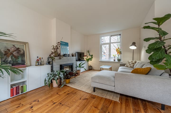 Photo 5 of Heulstraat 31-A