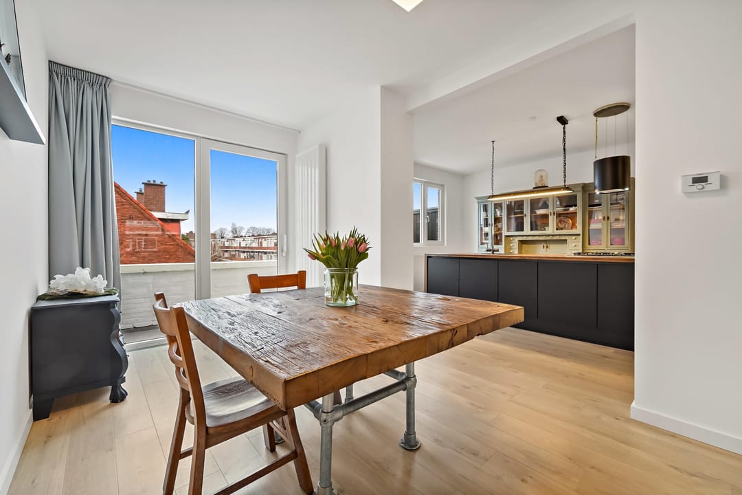 Photo 2 of Maartensdijklaan 48