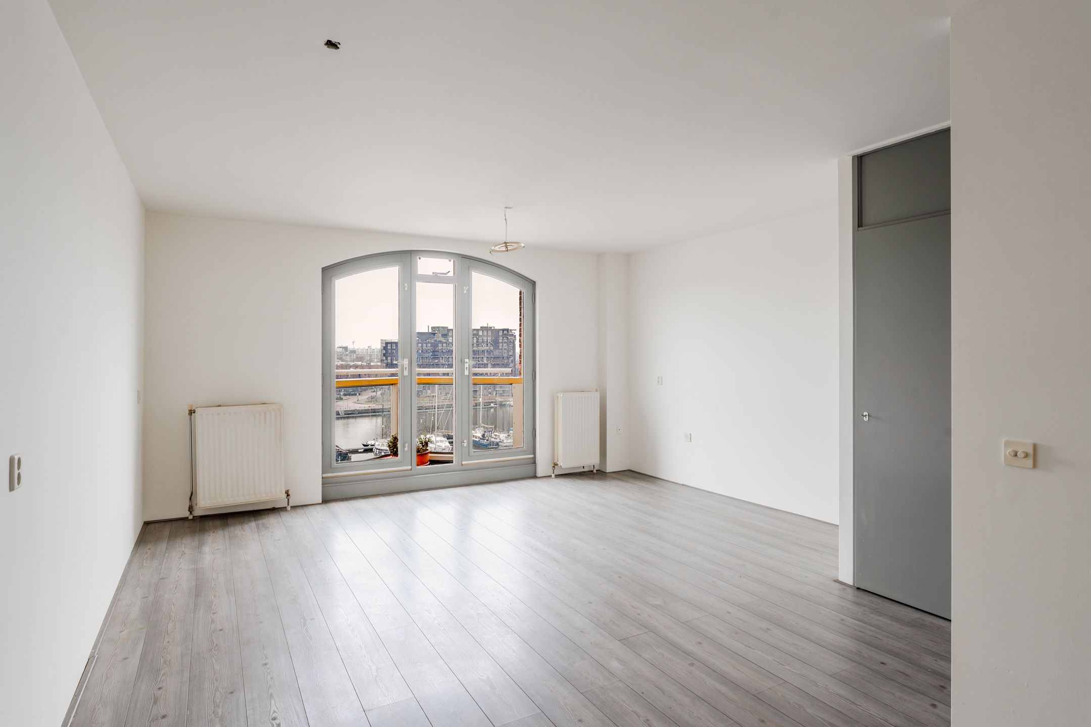 Photo 3 of Zeeburgerkade 826