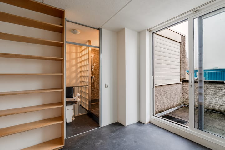 Foto 28 van Zeeburgerkade 826