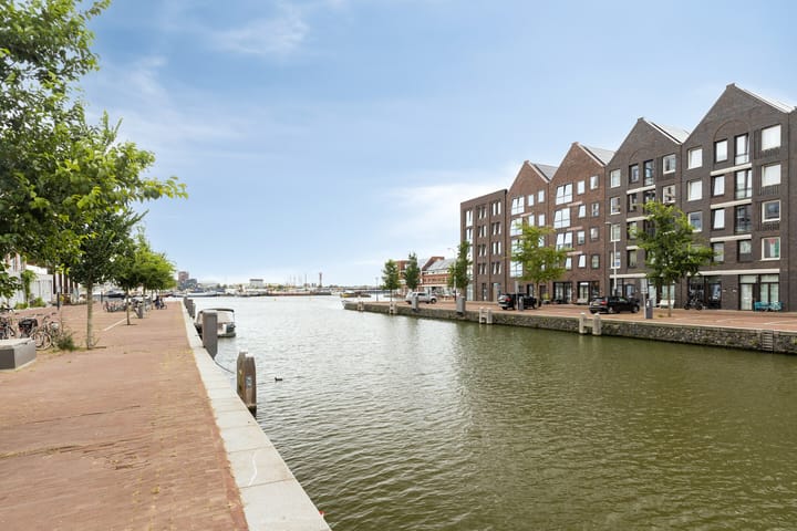 Photo 4 of Haparandaweg 750