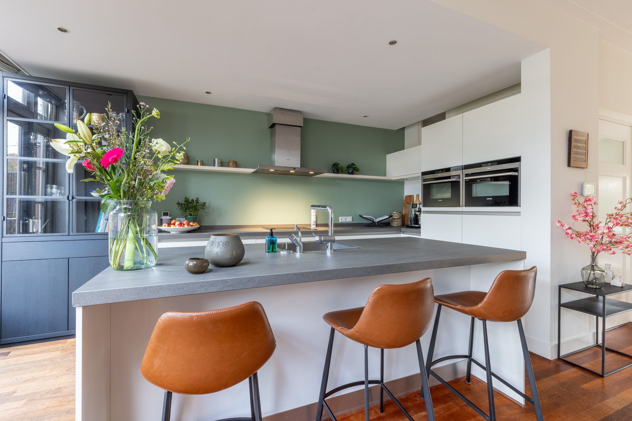 Photo 21 of Irisstraat 11