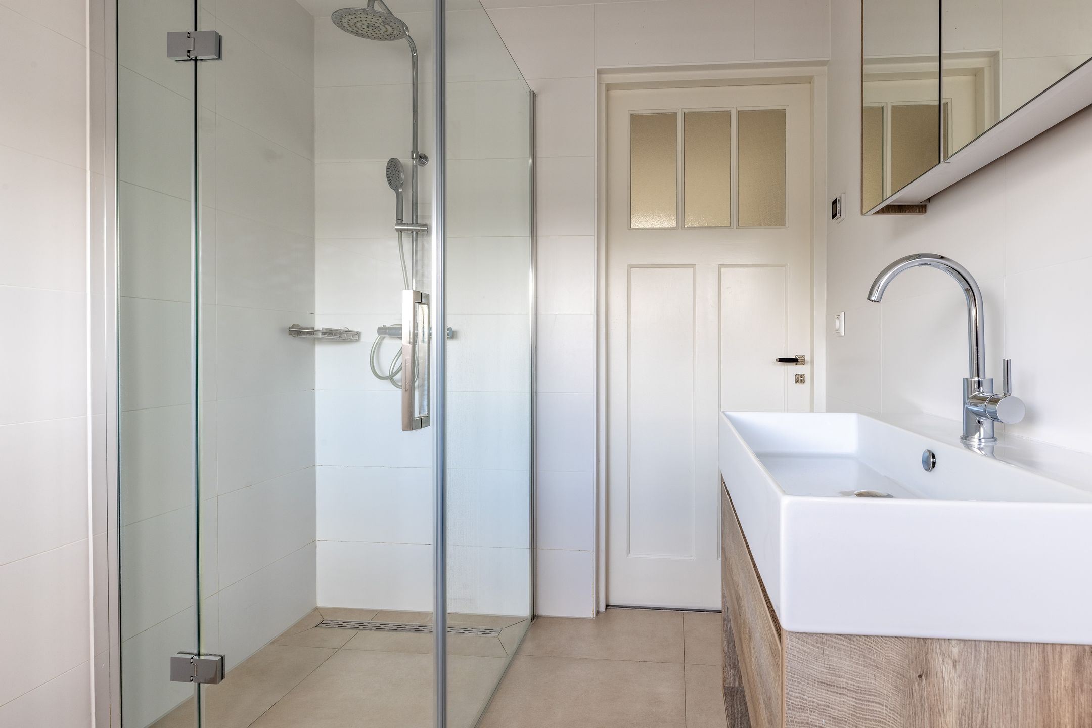 Photo 42 of Irisstraat 11