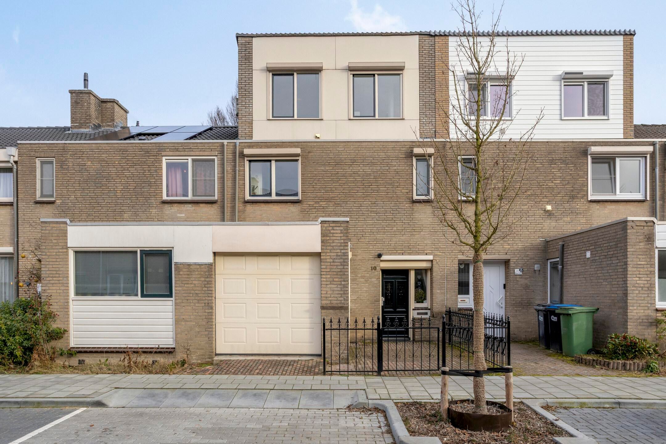Buying a house in The Netherlands., Generaal Linckerslaan 10