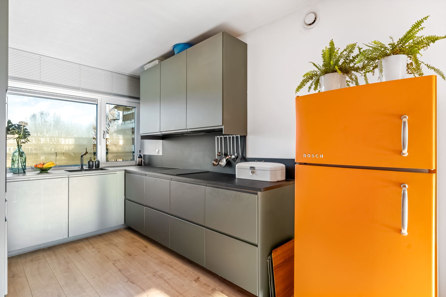 Photo 19 of Olivierplaats 47