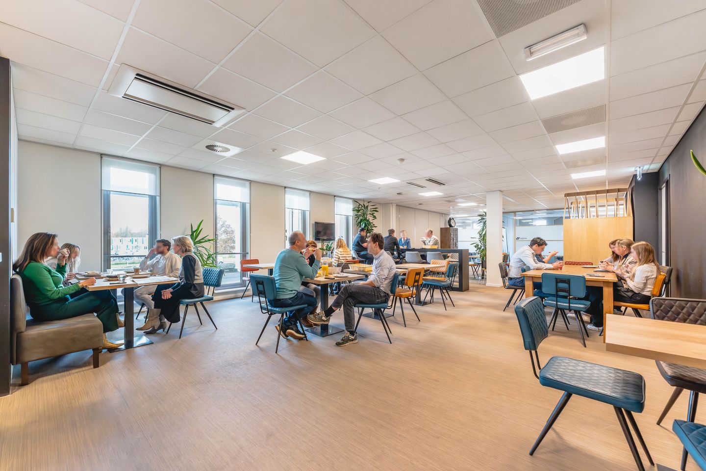 View photo 4 of Orteliuslaan 850