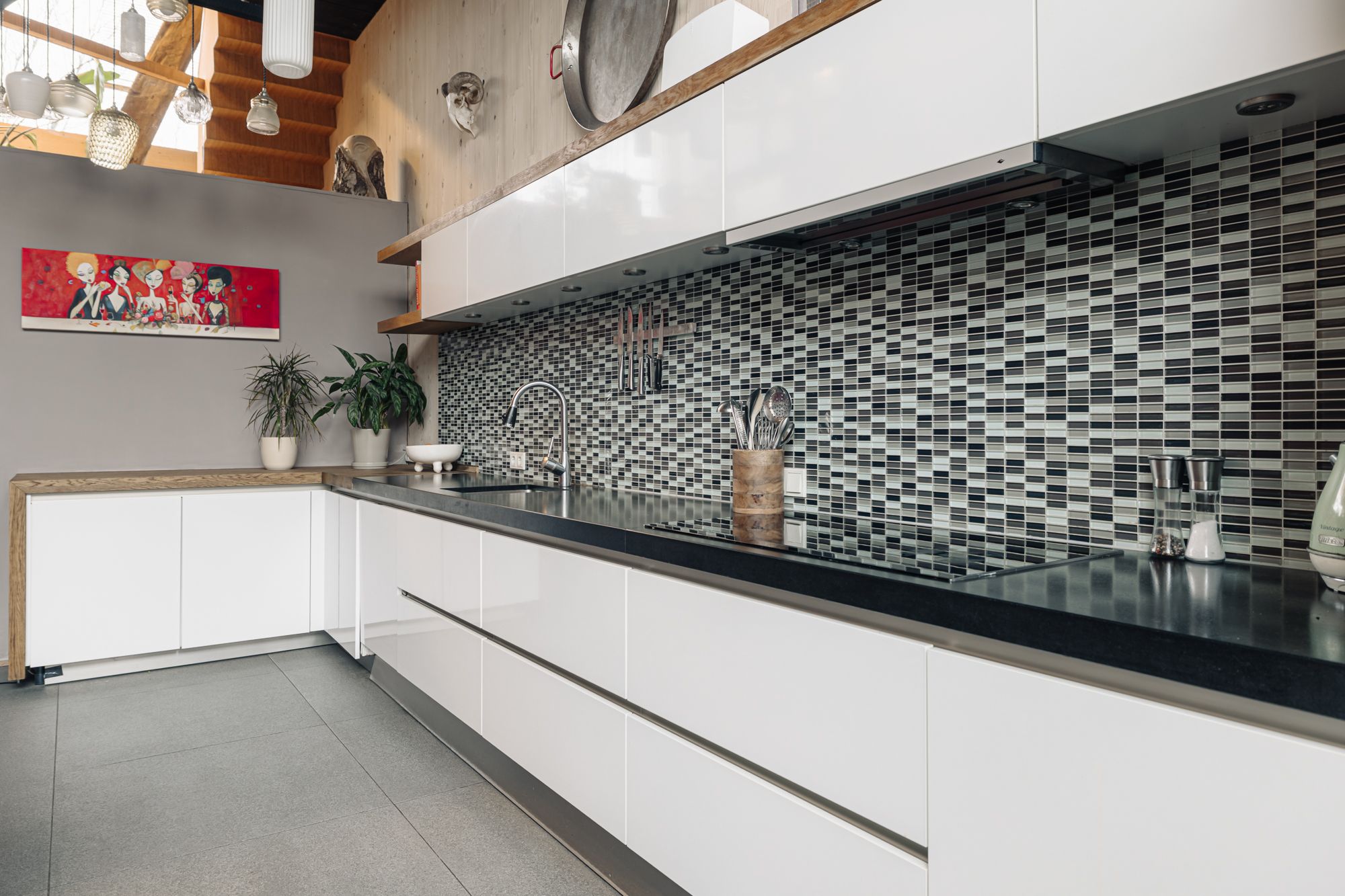 Foto 12 van Edmond Halleylaan 46