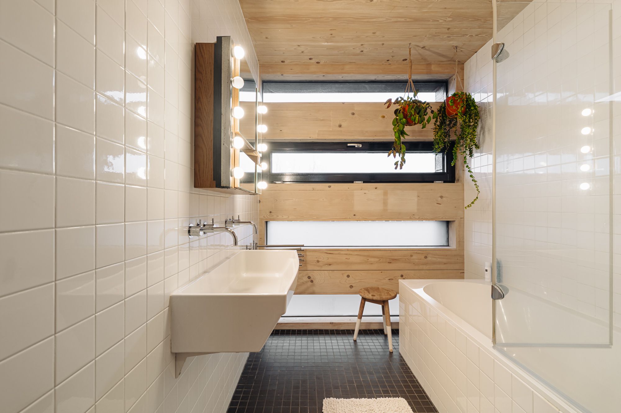 Foto 33 van Edmond Halleylaan 46