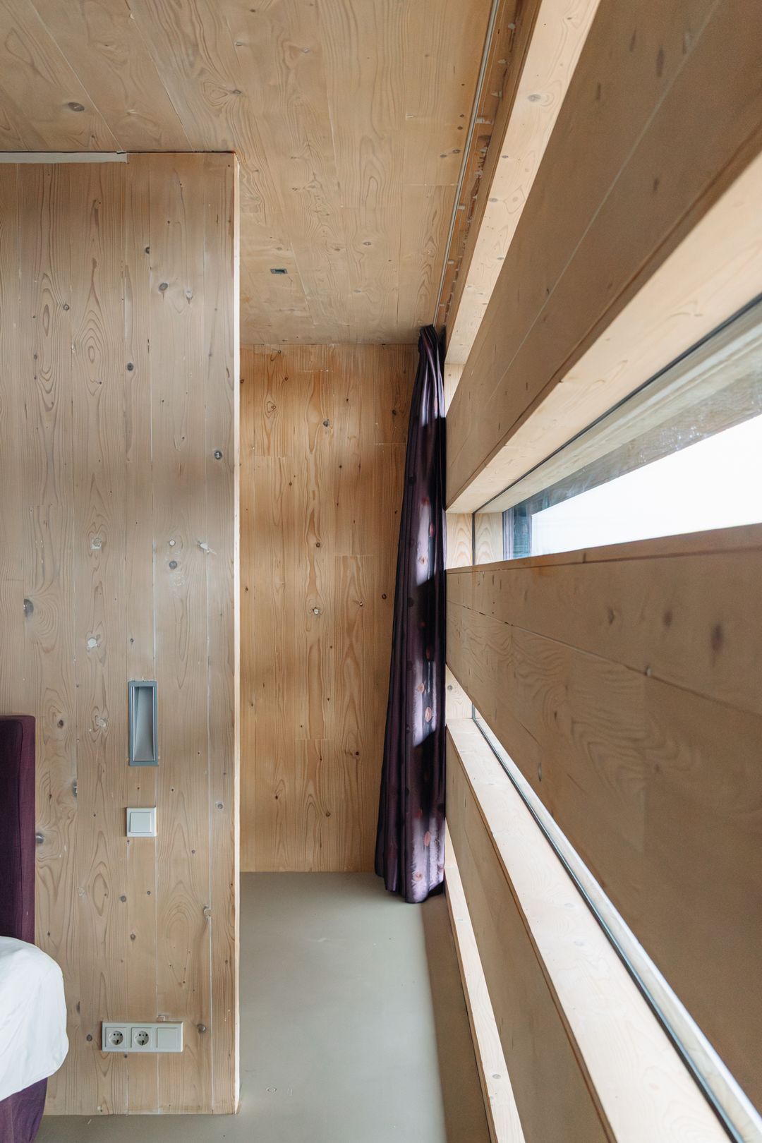 Foto 37 van Edmond Halleylaan 46