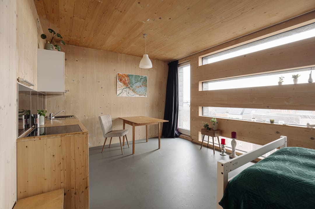 Foto 43 van Edmond Halleylaan 46