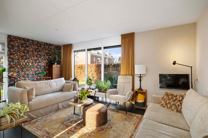 Photo 3 of Lage kamp 15