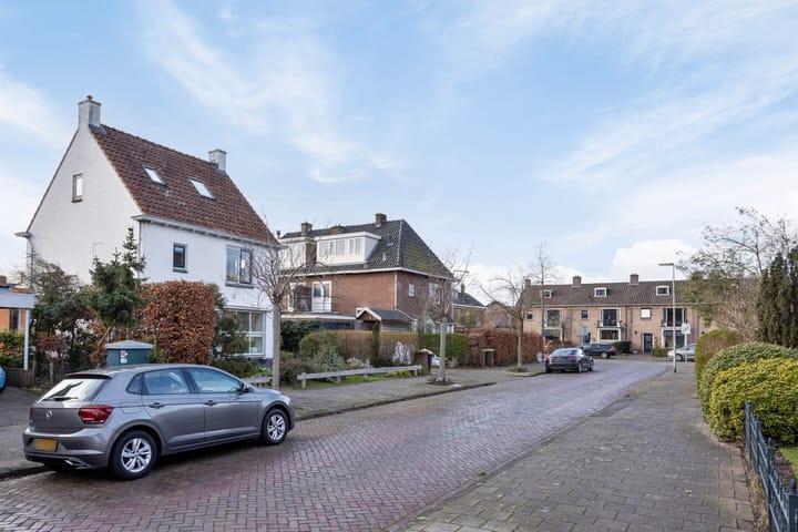 Foto 6 van Longoliusstraat 4