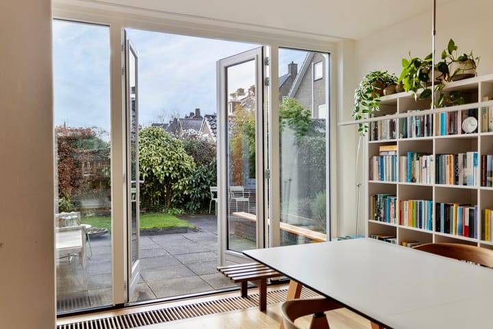 Foto 14 van Longoliusstraat 4