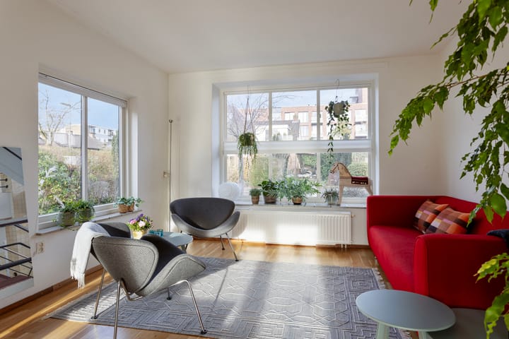 Foto 8 van Longoliusstraat 4