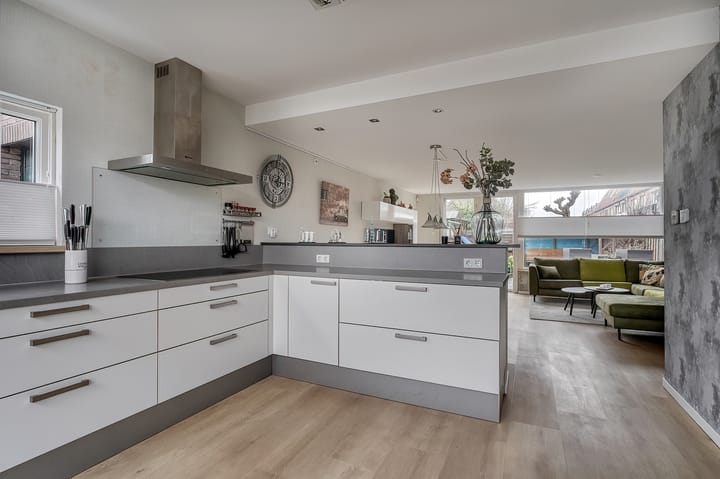 Foto 7 van van Poelgeestlaan 2