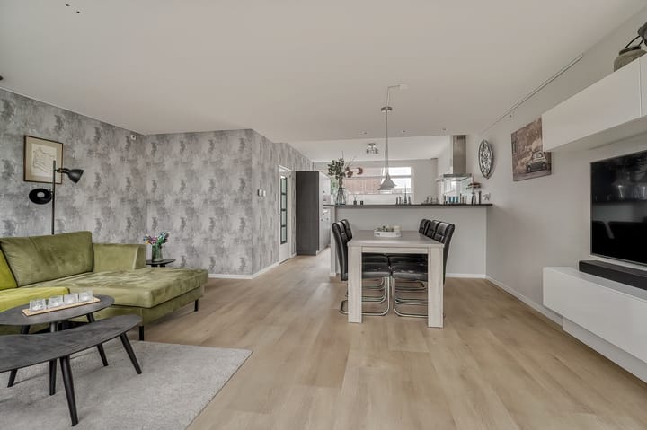 Foto 13 van van Poelgeestlaan 2