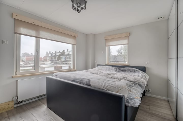 Foto 21 van van Poelgeestlaan 2