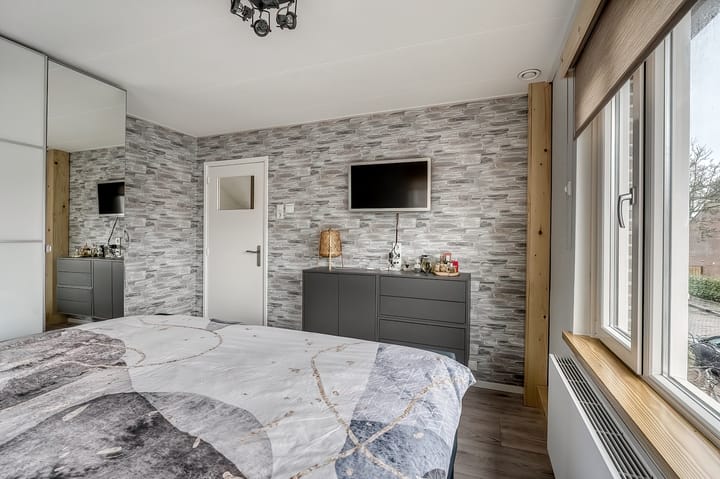 Foto 22 van van Poelgeestlaan 2