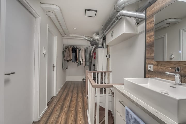 Foto 32 van van Poelgeestlaan 2