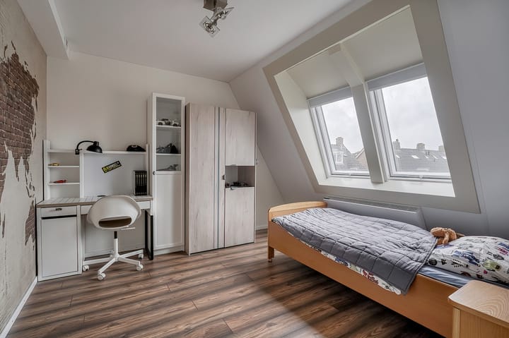 Foto 35 van van Poelgeestlaan 2