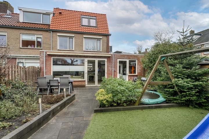 Foto 42 van van Poelgeestlaan 2