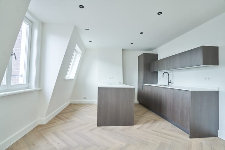 Foto 9 van Tilanusstraat 75-4