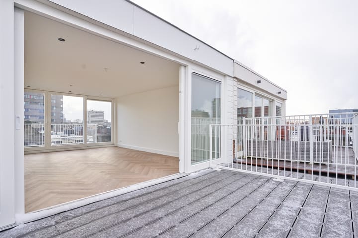 Foto 33 van Tilanusstraat 75-4